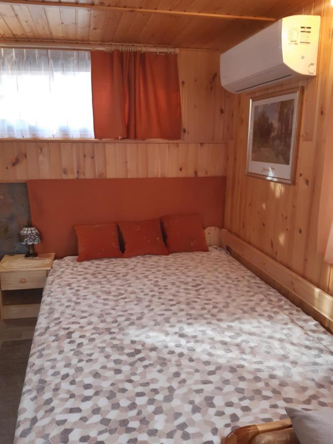Matyas Apartman Tard Extérieur photo